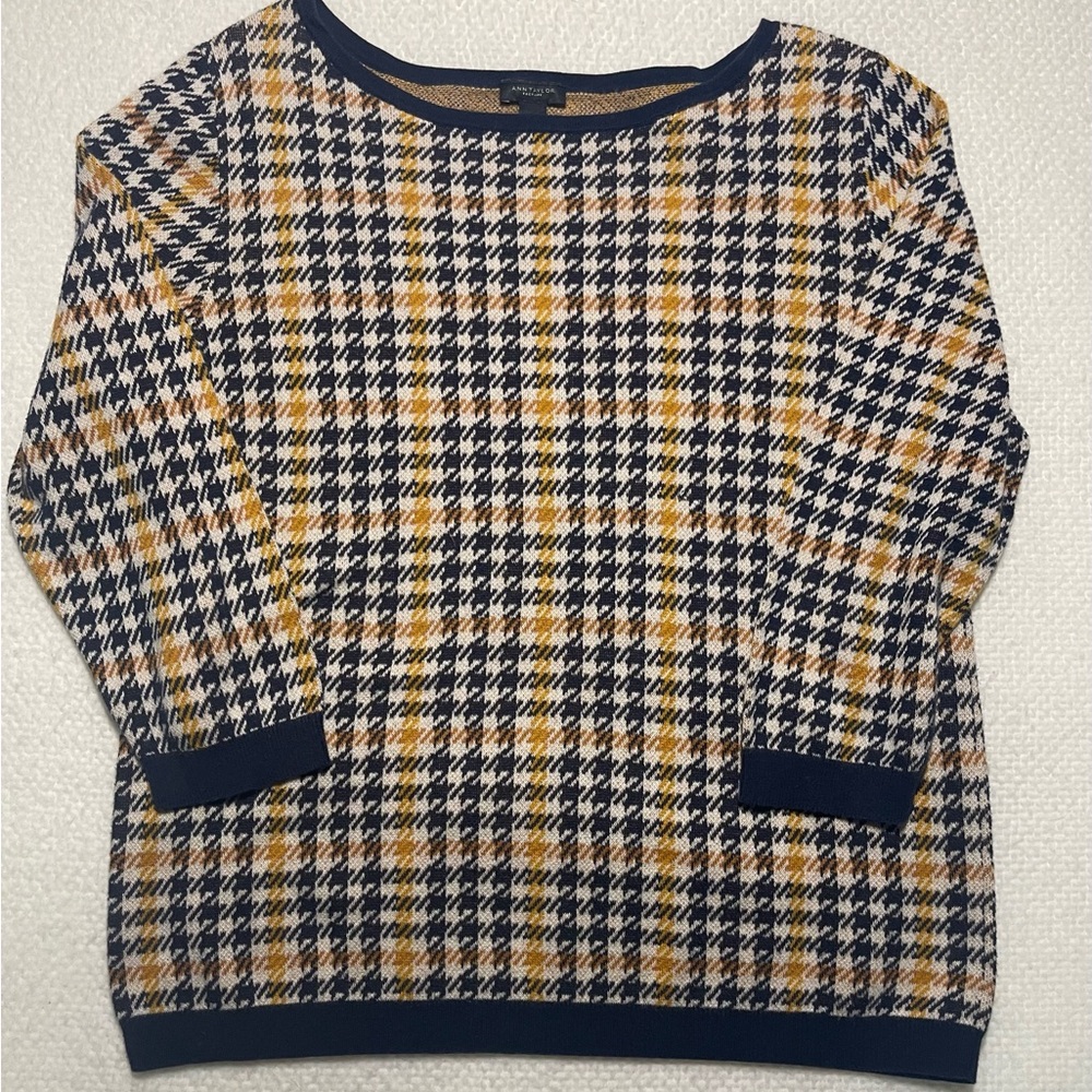 Ann Taylor Women’s Hounds Tooth Preppy Classic Pullover Crewneck Blue and Yellow